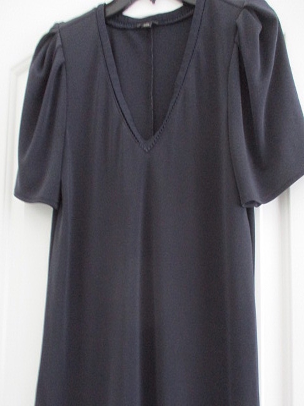 ANN TAYLOR - Short Sleeve Black Blouse